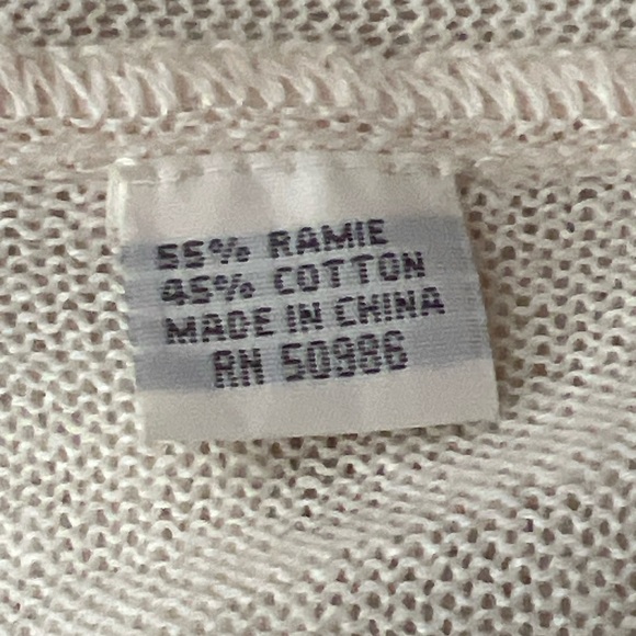 Cream Knit shrug with asymmetrical Open Front design. - Picture 3 of 6